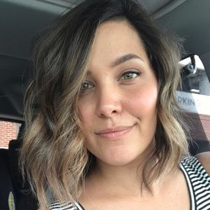 Meet your Posher, Stephanie